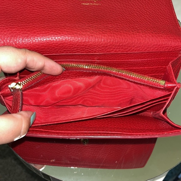 Salvatore Ferragamo Women’s Red Leather Wallet Goldtone Hardware Vintage - Picture 6 of 15